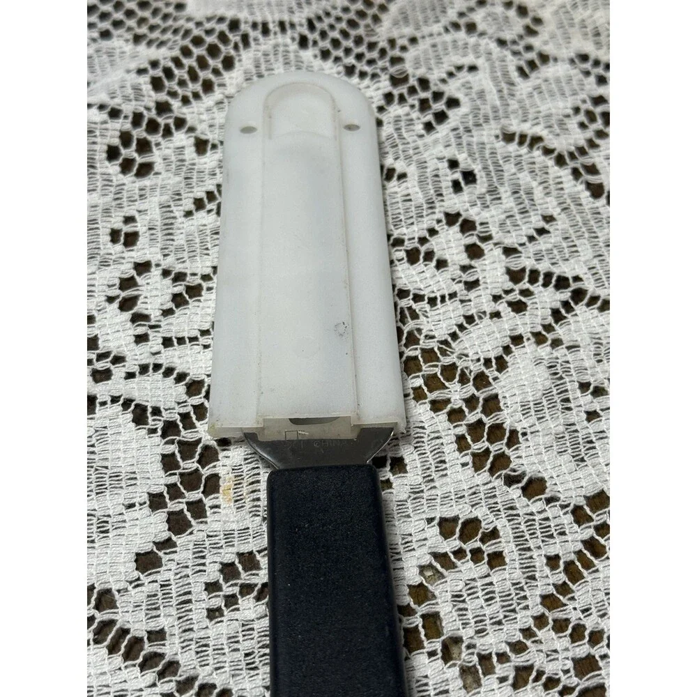 Pampered Chef - Cheese Knife Slicer/Spreader Stainless W/Protective Cover #1125